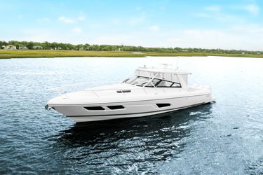44' Intrepid 2021 Yacht For Sale
